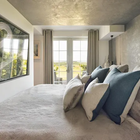 The Cozy Nook - Ridgestone